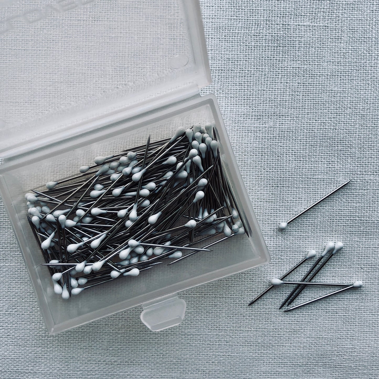 Clover Applique Pins 231, 150 pins / Pkg