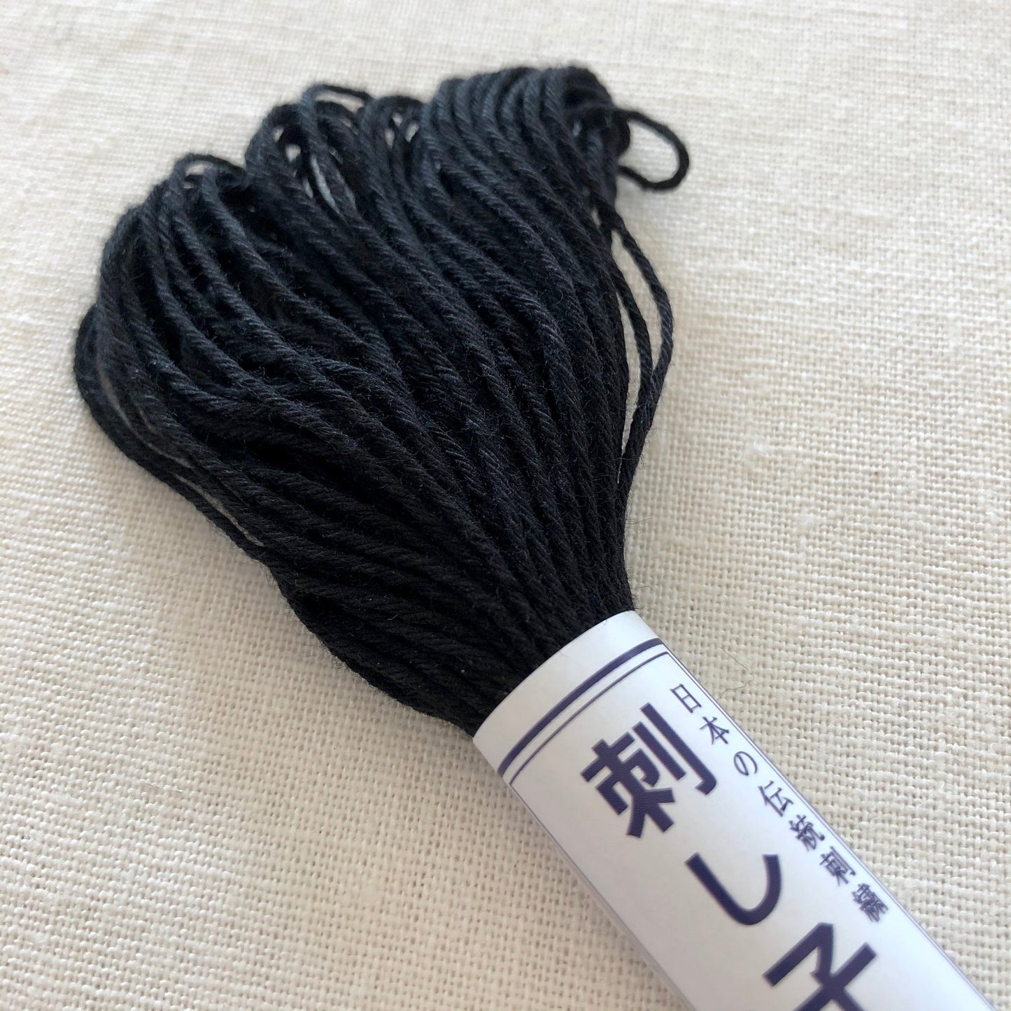 Olympus Sashiko Thread, 22yrds / 20m Skein, Black #20
