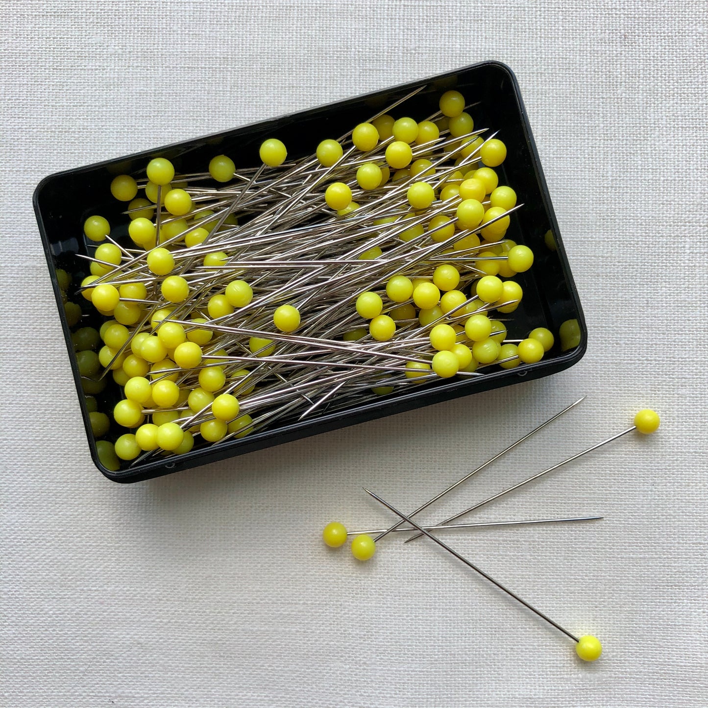 Dritz Extra-Long Steel Quilters Pins, Yellow, 175 pins / Pkg