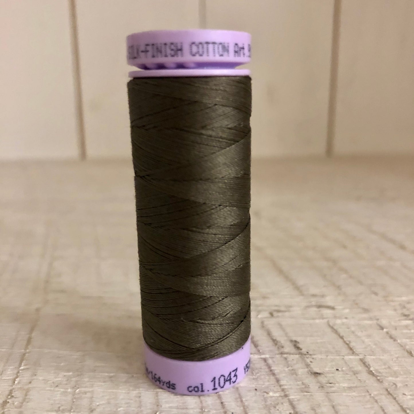 Mettler Silk Finish Cotton Thread, Olive 1043, 150 meter Spool