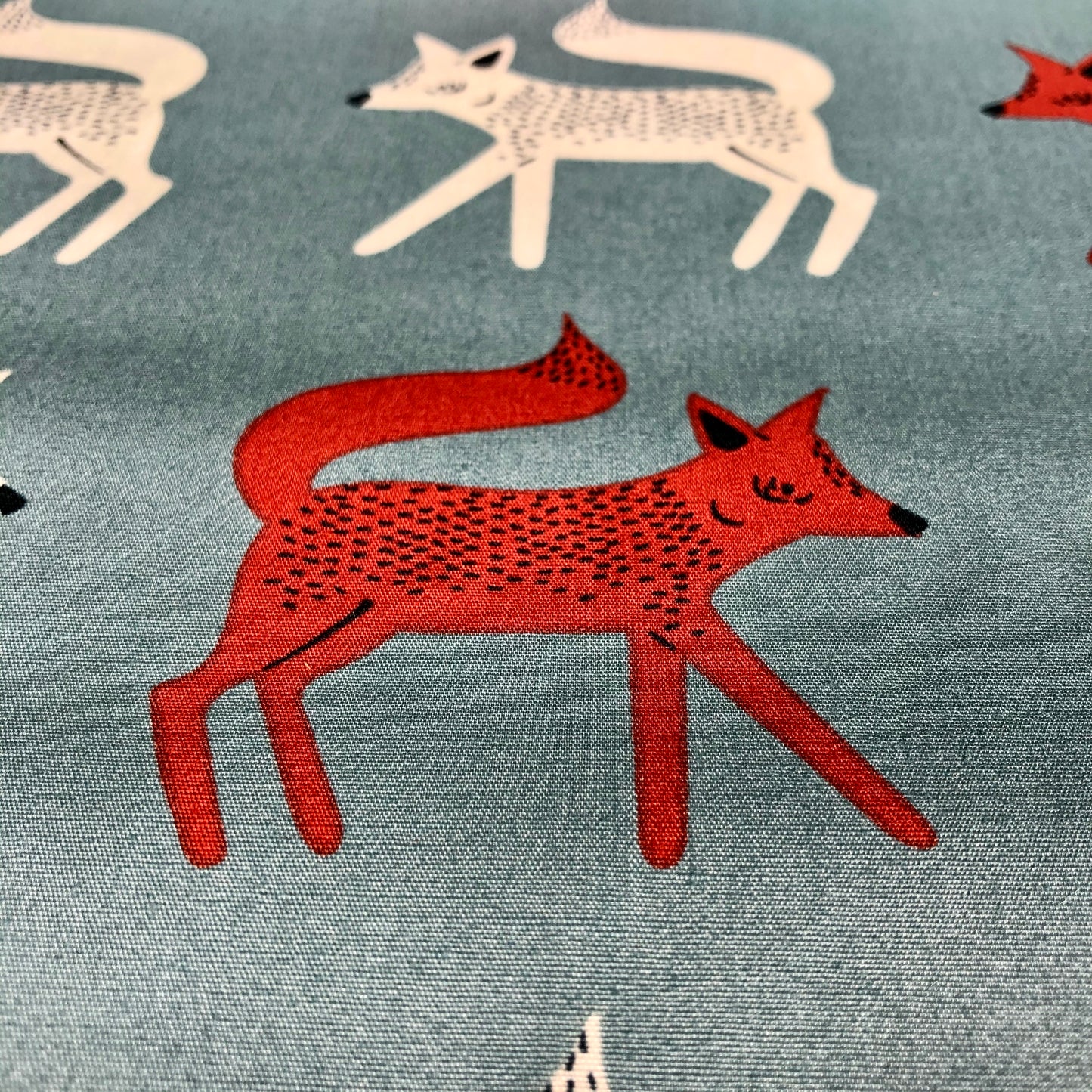 Sneaky Little Foxes, Campsite, AGF Studio, per 1/2 meter
