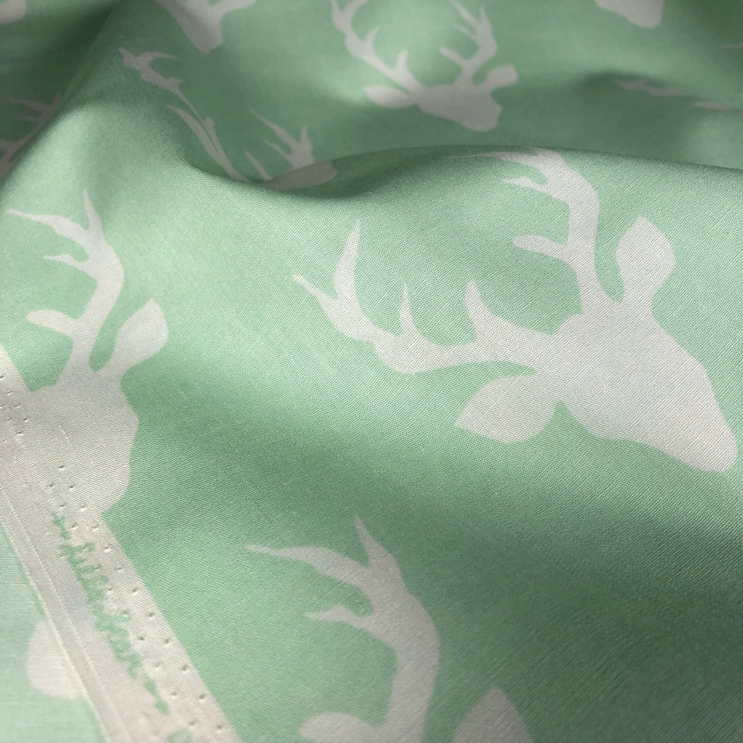 Forest Buck in Mint, Hello Bear Collection, Bonnie Christine, Art Gallery, per 1/2 meter
