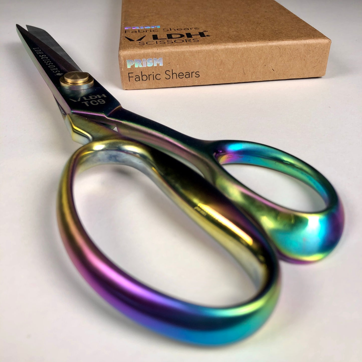 9.5" Prism Fabric Shears